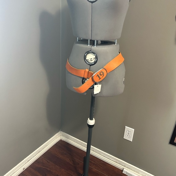 NWT Buffalo Retro Style Belt. Size XL. Orange Leather - Picture 1 of 10